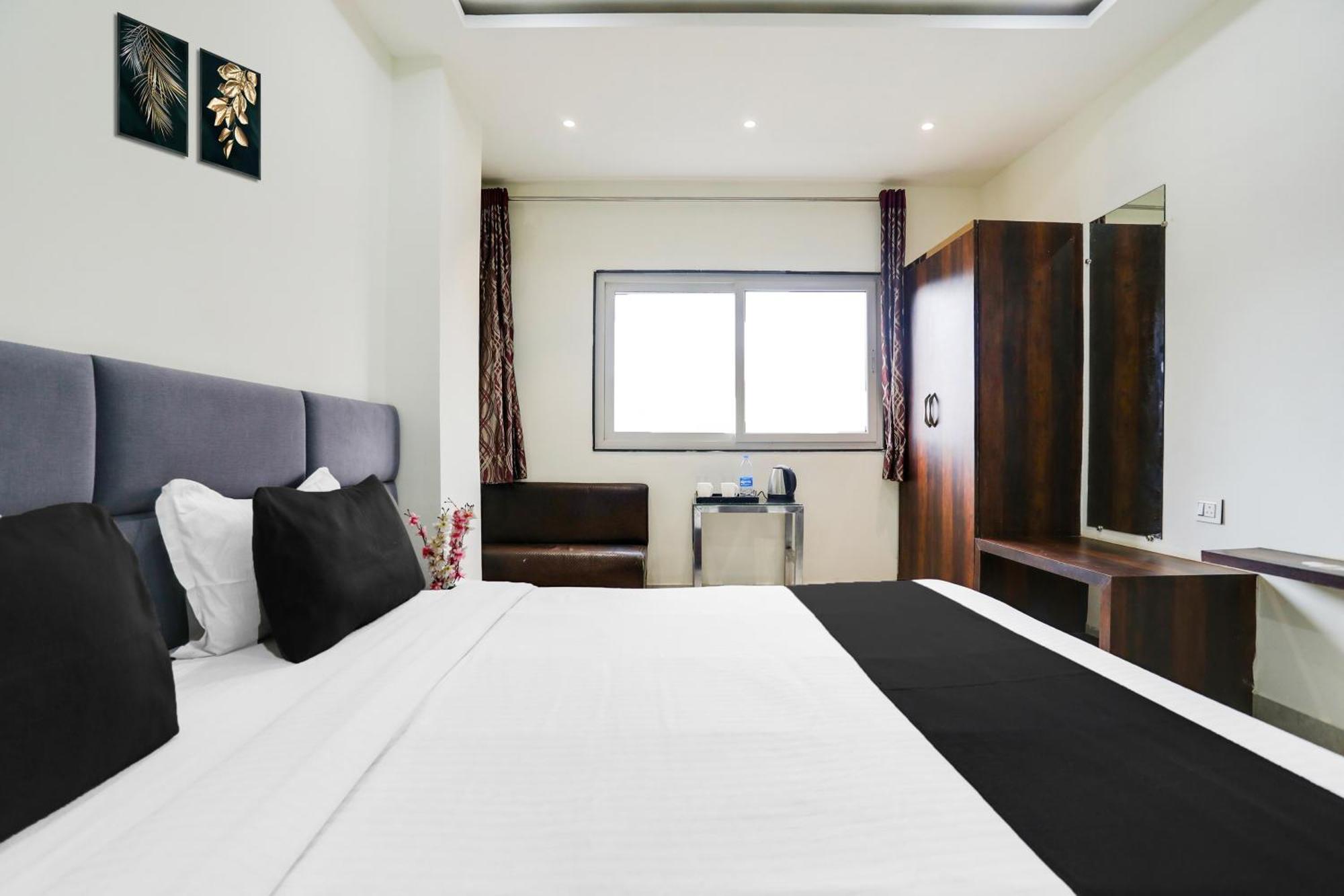 Super Collection O Mp Nagar Hotel Бопал Екстериор снимка